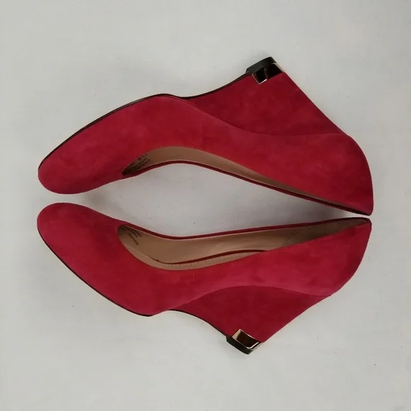 Tory Burch Suede Round Toe Platform Wedges Pumps
